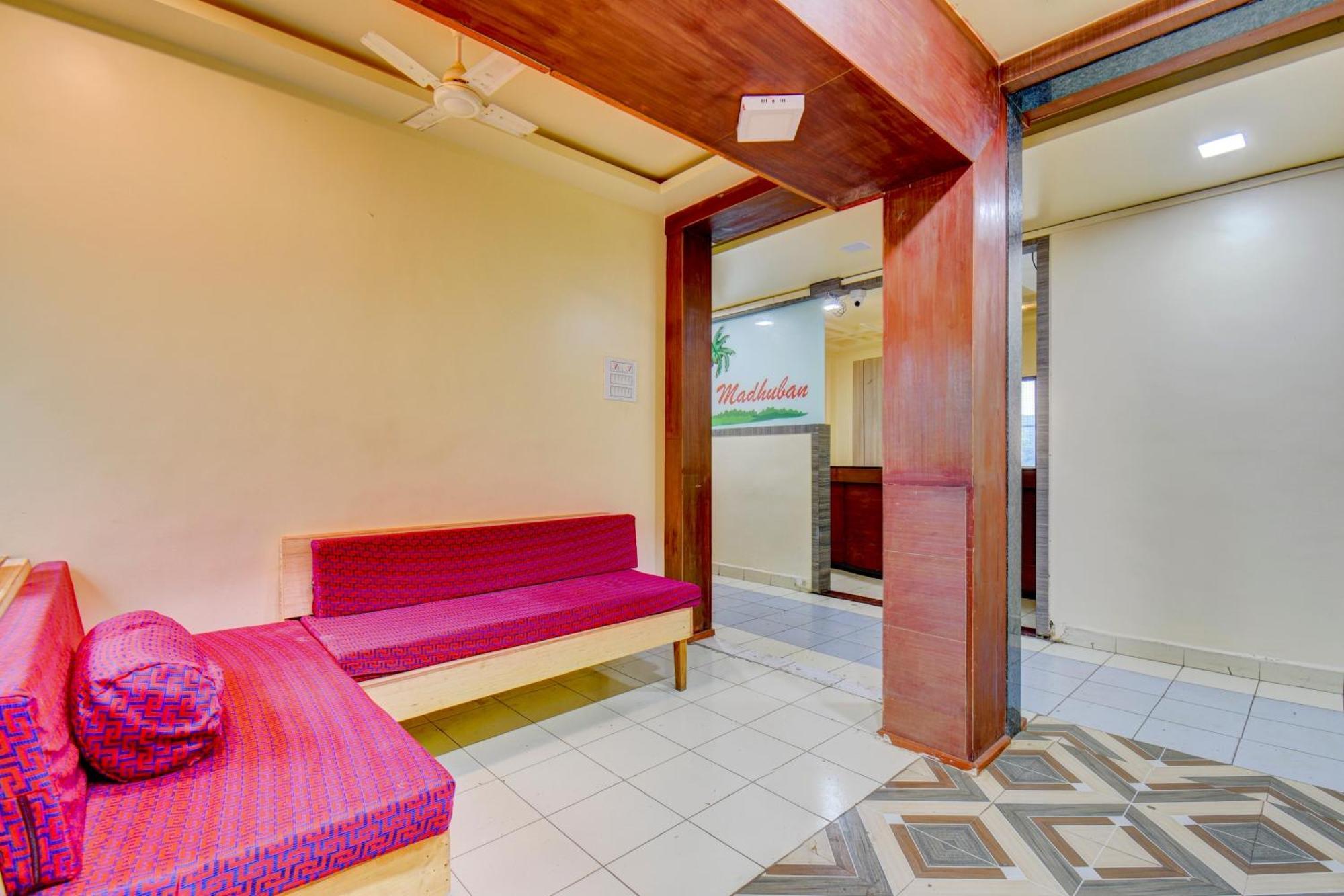 Collection O Madhuban Resort Gorhe Khurd Exteriör bild